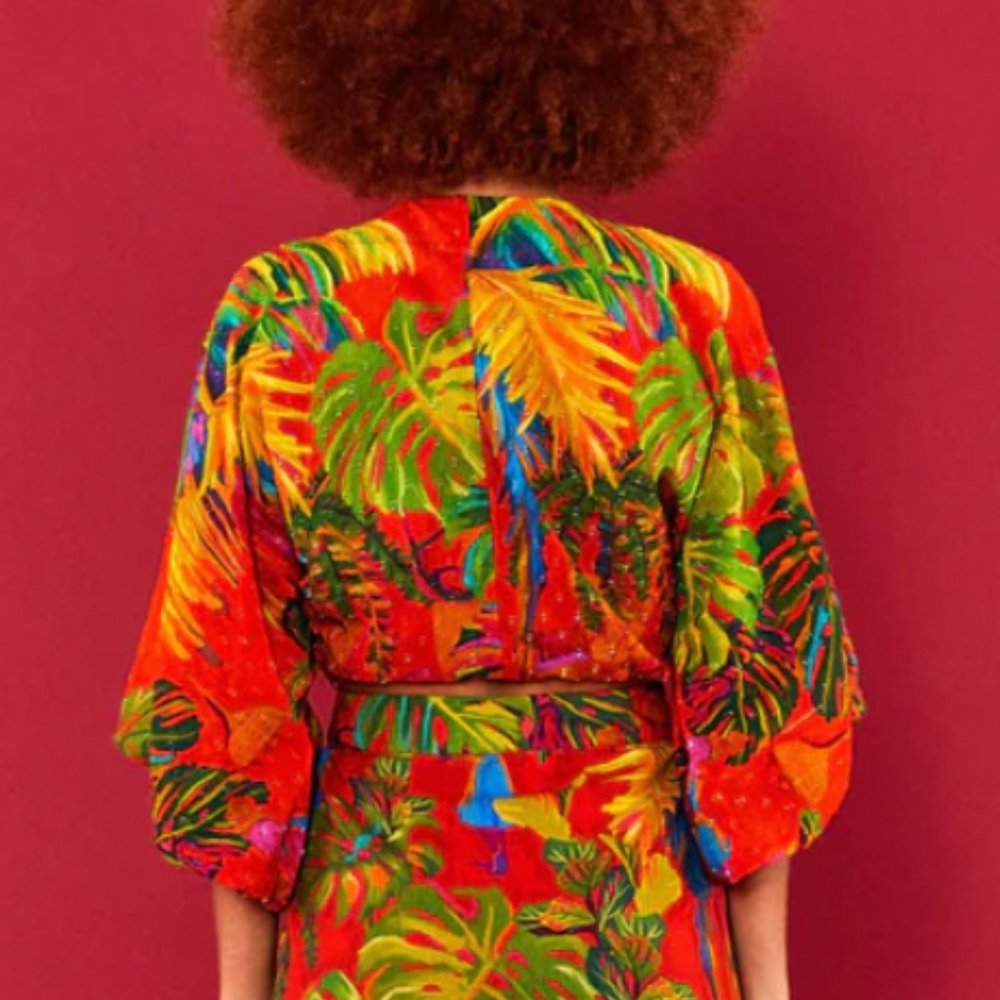 Farm Rio Women’s Red Urban Jungle V Neck Top - Size Small - Picture 4 of 13